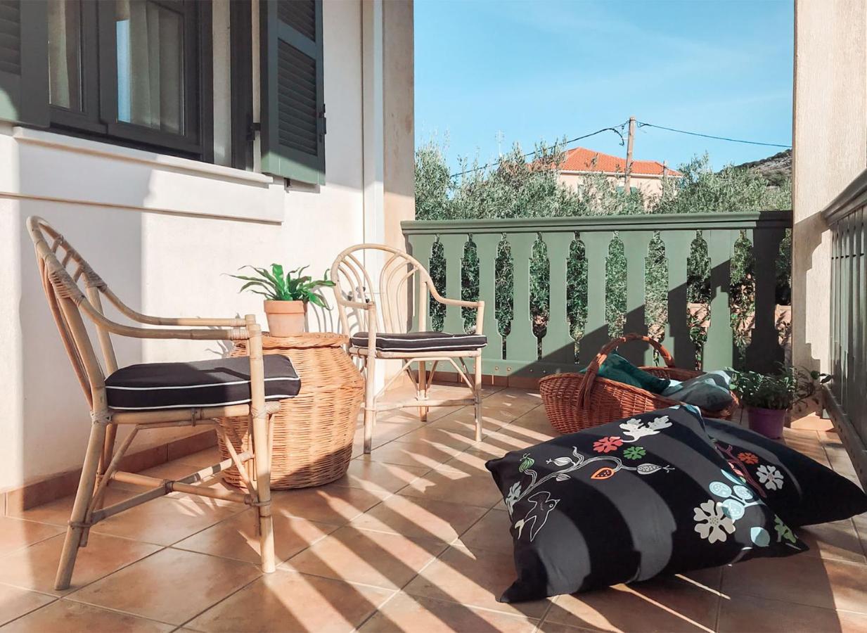 Agrilia Maison Razáta Buitenkant foto