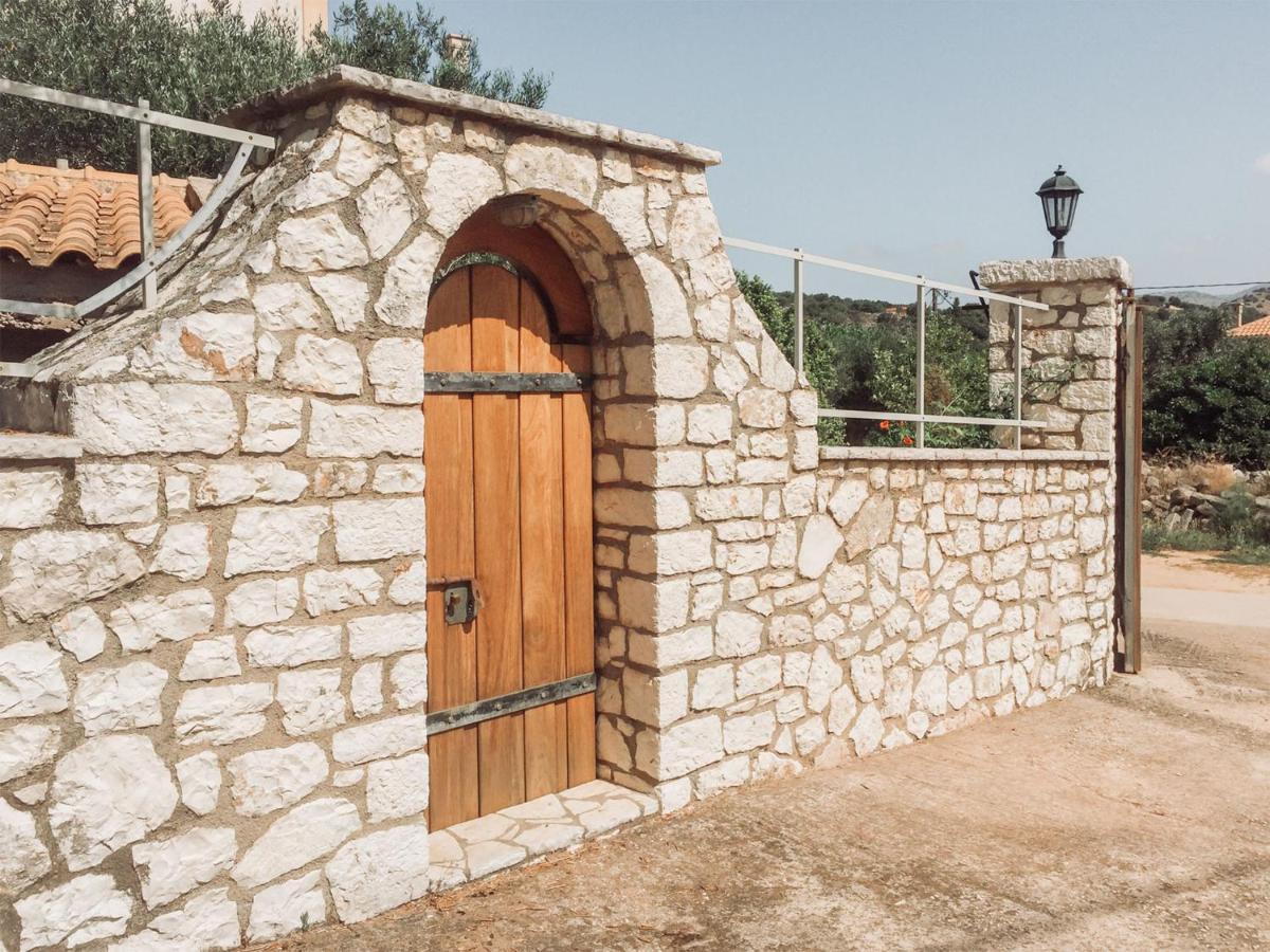 Agrilia Maison Razáta Buitenkant foto