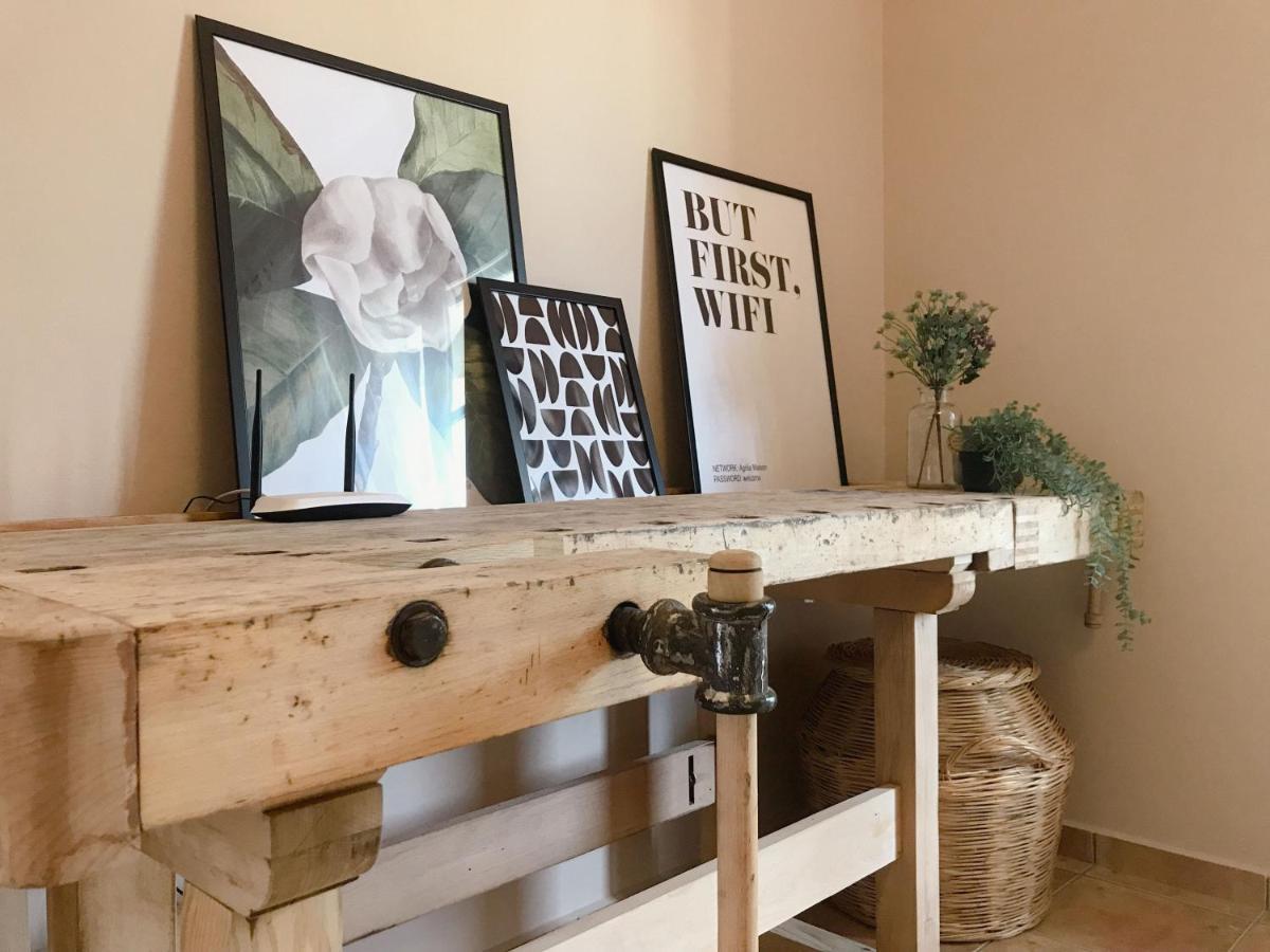 Agrilia Maison Razáta Buitenkant foto